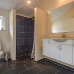 Dom wakacyjny Lovely In With Kitchen