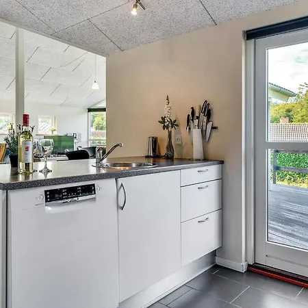 Lovely In With Kitchen Tatil Evi *