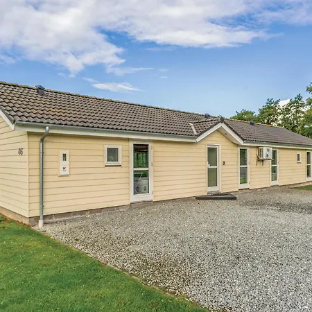 Lovely In With Kitchen *