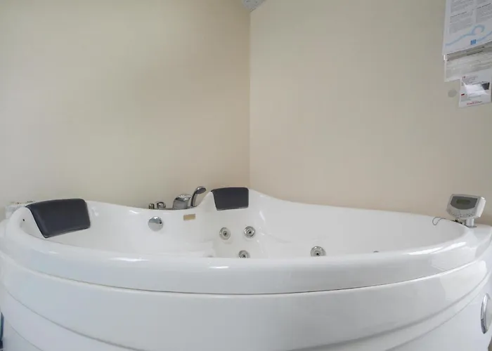 Lovely In With Kitchen Holiday home *